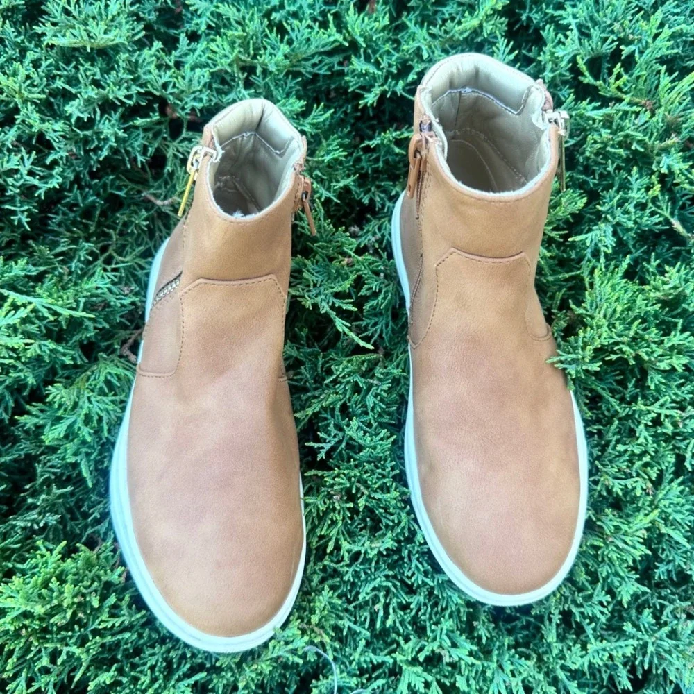 Kenneth Cole New York Girls Reece Carter Faux Leather Ankle Boots Size 12 Cognac